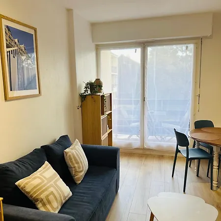 Deux Pièces élégant Avec Vue Sur Parc - Plage&centre-ville à Pied Cabourg