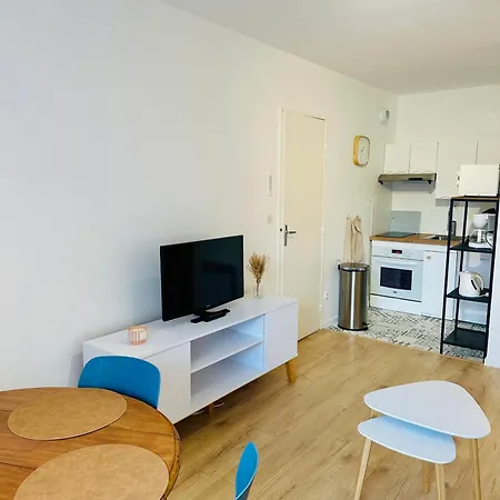 Appartement Deux Pièces élégant Avec Vue Sur Parc - Plage&centre-ville à Pied Cabourg