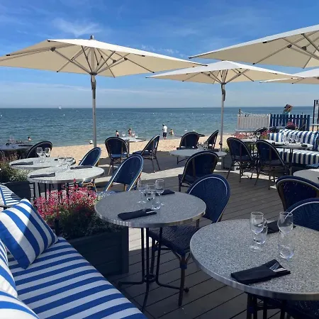 Appartement Deux Pièces élégant Avec Vue Sur Parc - Plage&centre-ville à Pied