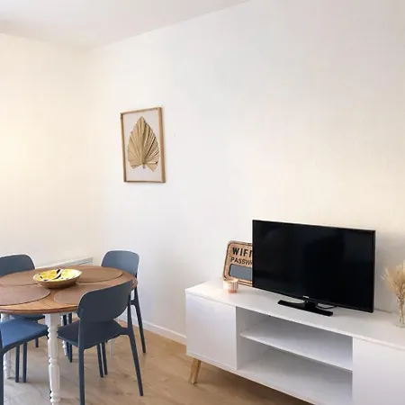 Deux Pièces élégant Avec Vue Sur Parc - Plage&centre-ville à Pied Appartamento *