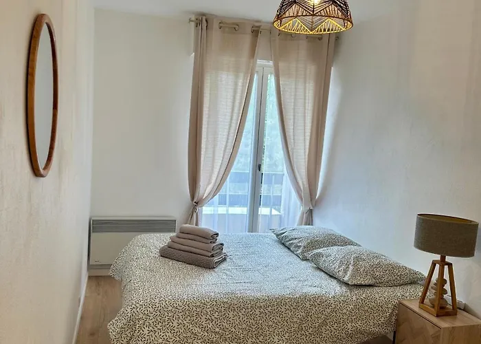 Deux Pieces Elegant Avec Vue Sur Parc - & Centre-ville A Pied דירה