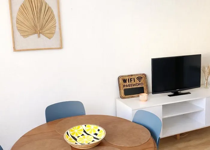 Deux Pièces élégant Avec Vue Sur Parc - Plage&centre-ville à Pied *